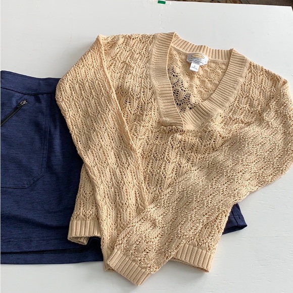 Talbots Open Stitch Beige V-Neck Sweater NWOT - Picture 4 of 10